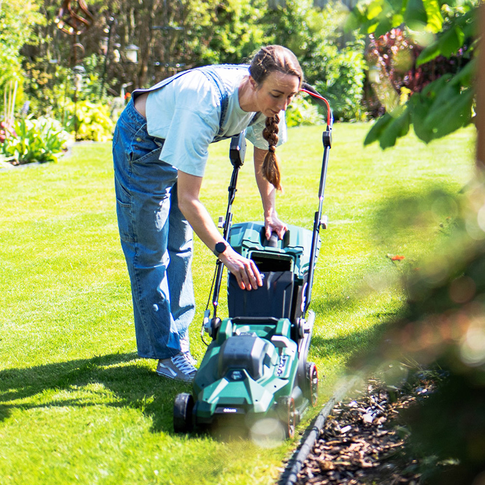 Webb Eco WEV20LM33BARE 20V 33cm Cordless Rotary Lawnmower Bare Unit Image 6