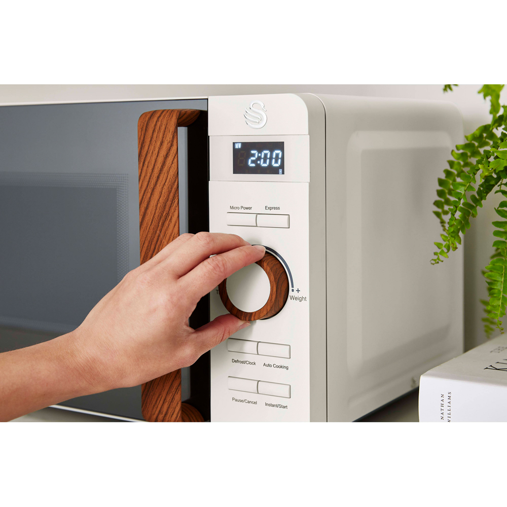 Swan Nordic EEJB147 White 4 Slice Toaster 1.7L Kettle and 20L Microwave Bundle Image 6