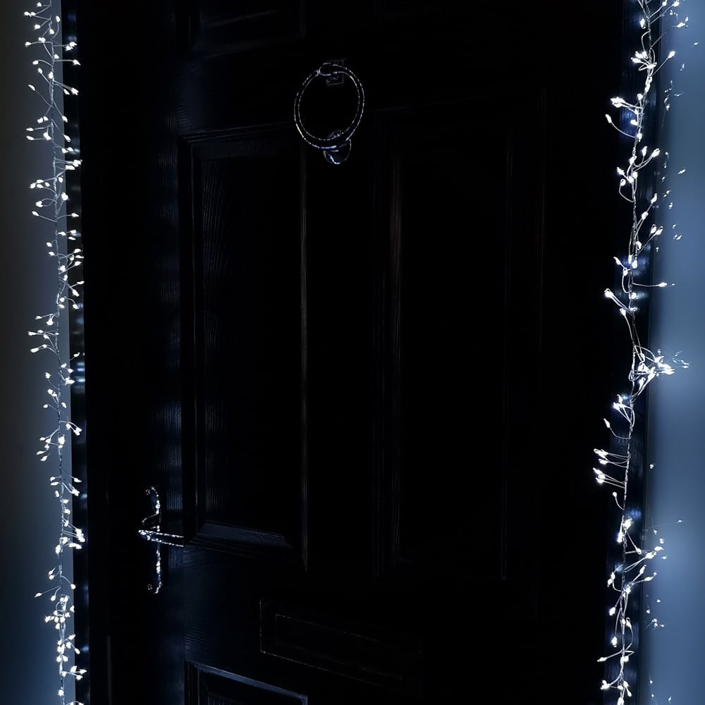 Samuel Alexander 880 Cool White LED Christmas Door Lights Image 4