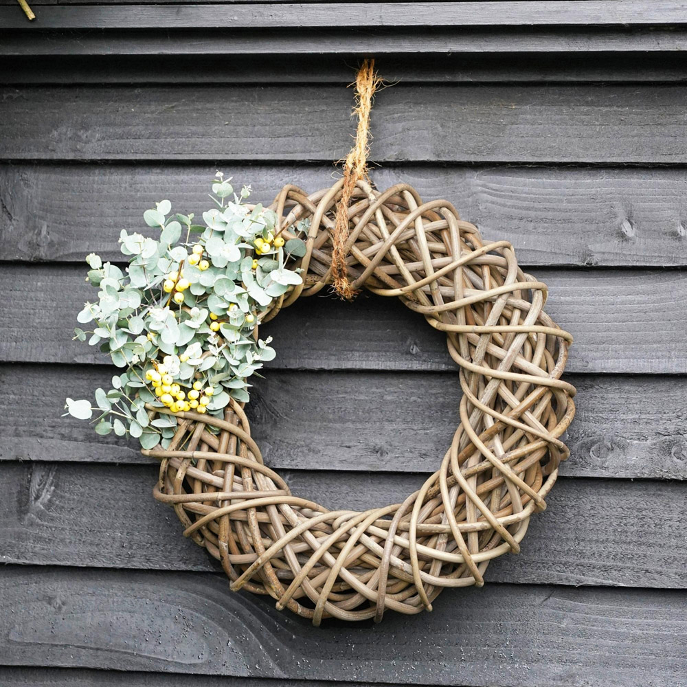 Ivyline Rattan Natural Christmas Wreath 50cm Image 2