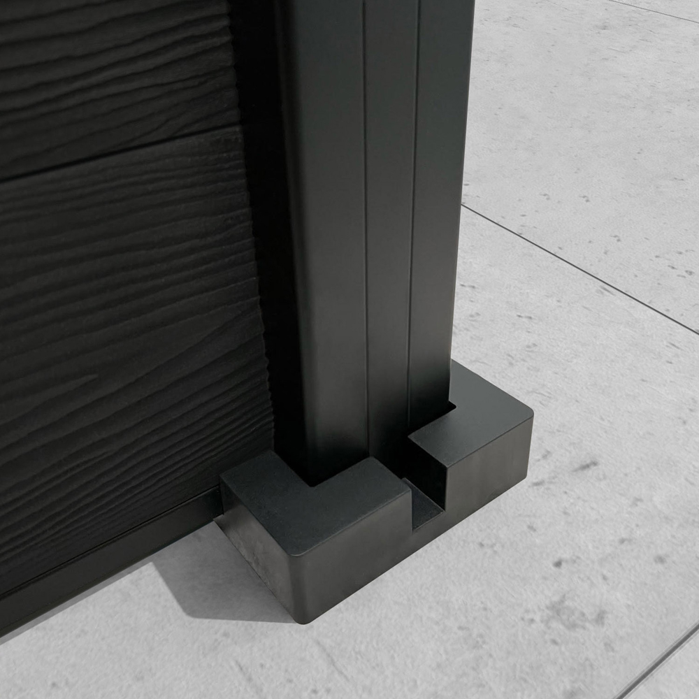 Charles & Ivy Classic 7ft Black Fence Panel with Aluminium Posts Image 4