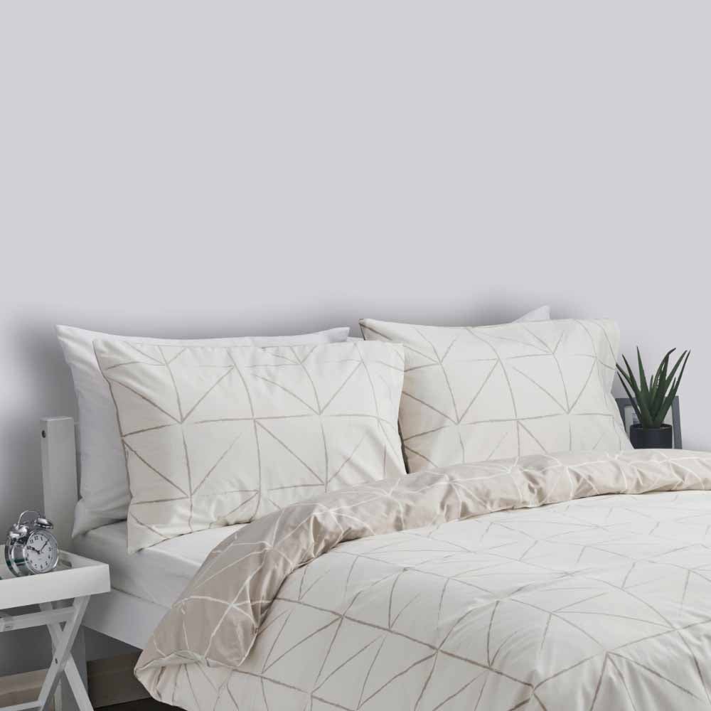 Wilko Walls & Ceilings Starry Night Matt Emulsion Paint 2.5L Image 5