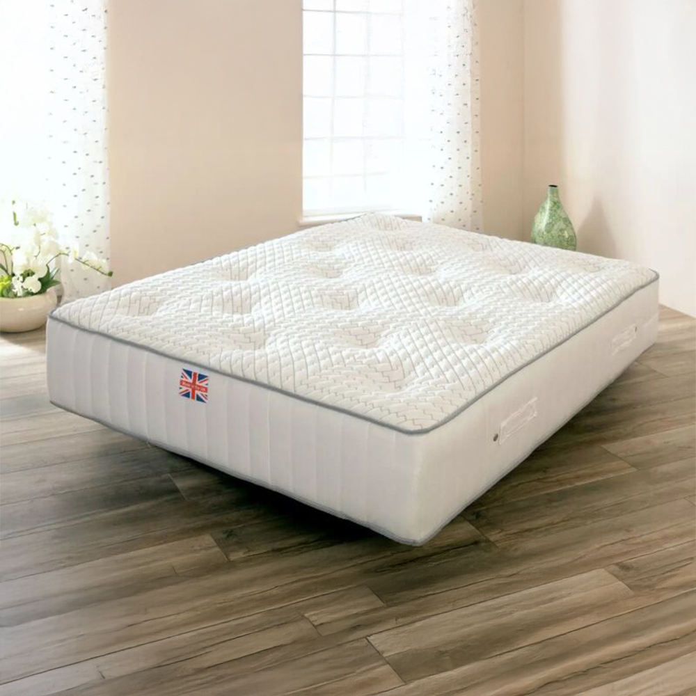 Comfy Living Double Wool and Memory Foam Pocket Sprung Mattress Image 2