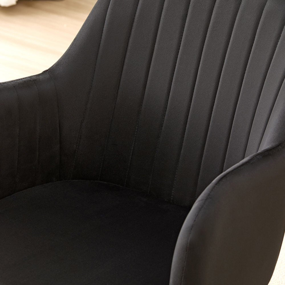 Indoor Living New York Charlotte 4 Seater Round Dining Set Black Image 4