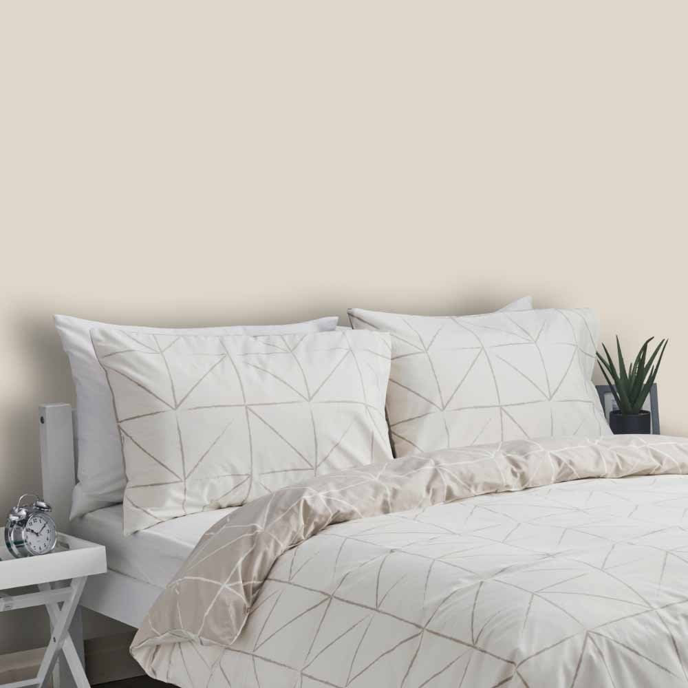 Wilko Walls & Ceilings On Deck Matt Emulsion Paint 2.5L Image 5