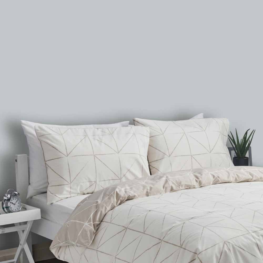 Wilko Walls & Ceilings Grey Skies Matt Emulsion Paint 5L Image 5