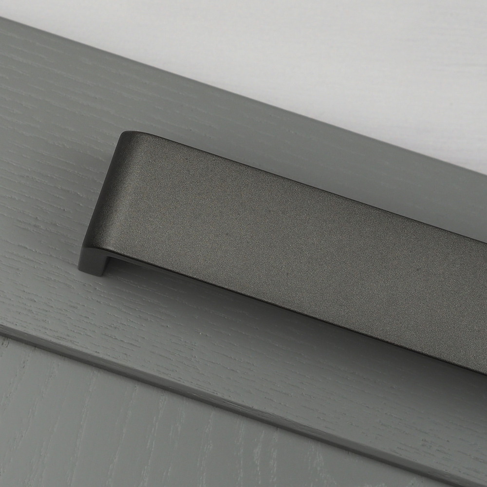 Handle & Home Titanium Handle 160mm Image 3