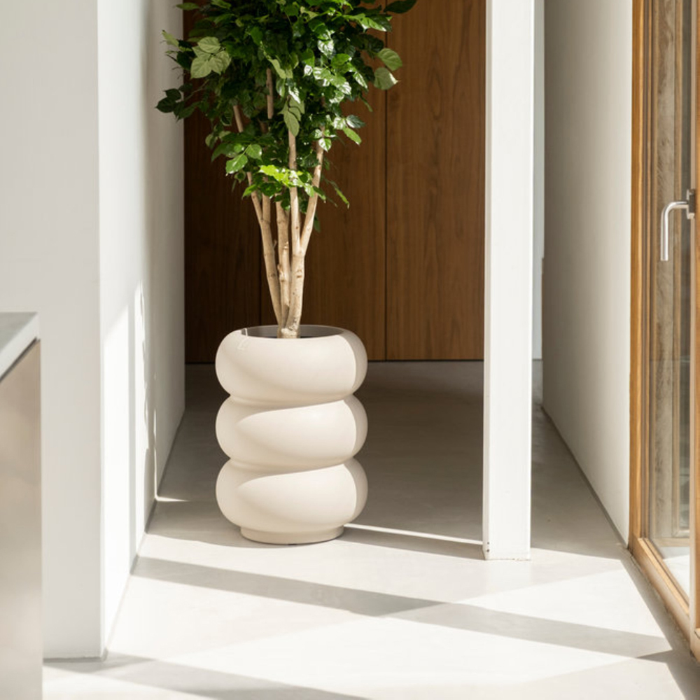 elho Amber Beige Roll High Plastic Plant Pot 43cm Image 2