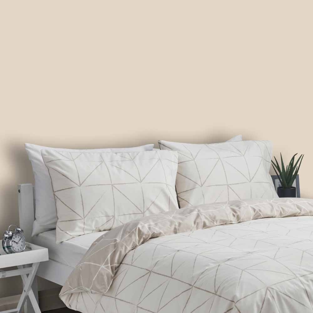 Wilko Walls & Ceilings Natural Twine Matt Emulsion Paint 2.5L Image 5