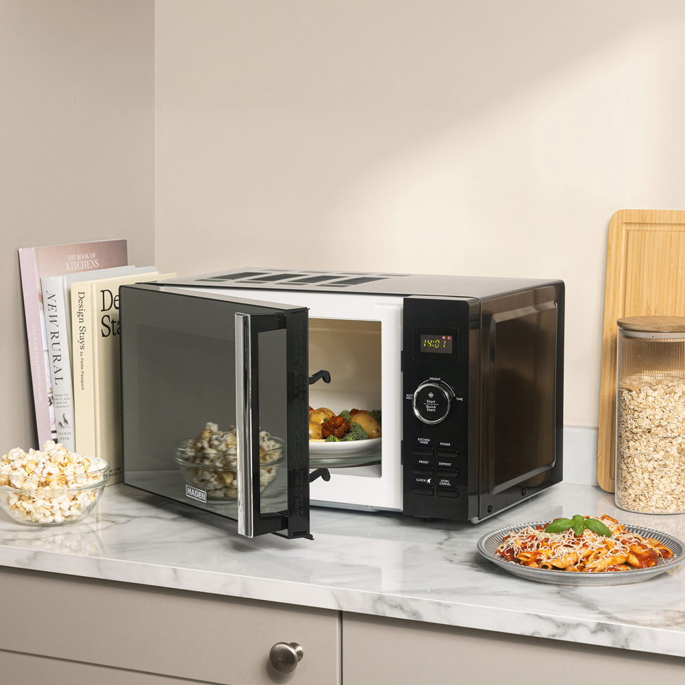 Haden 214645 Black 20L Digital Microwave 800W Image 2