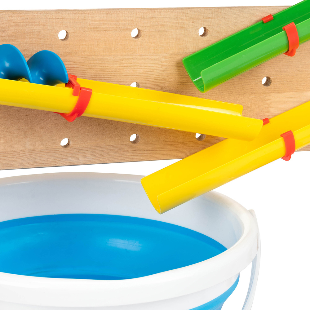 Playhouse Water Wall Image 6