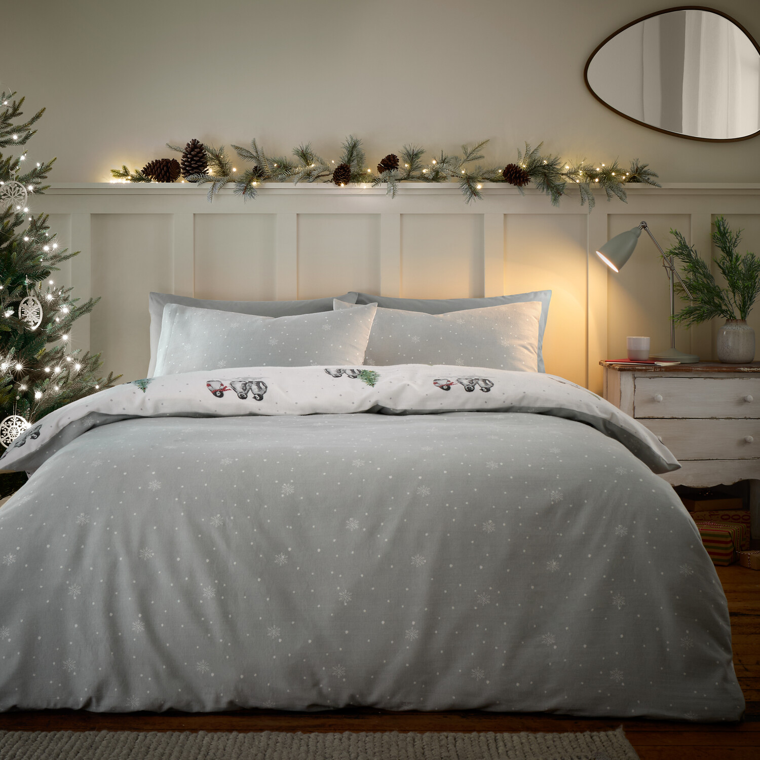 Penguins Duvet Set - White / Single Image 2