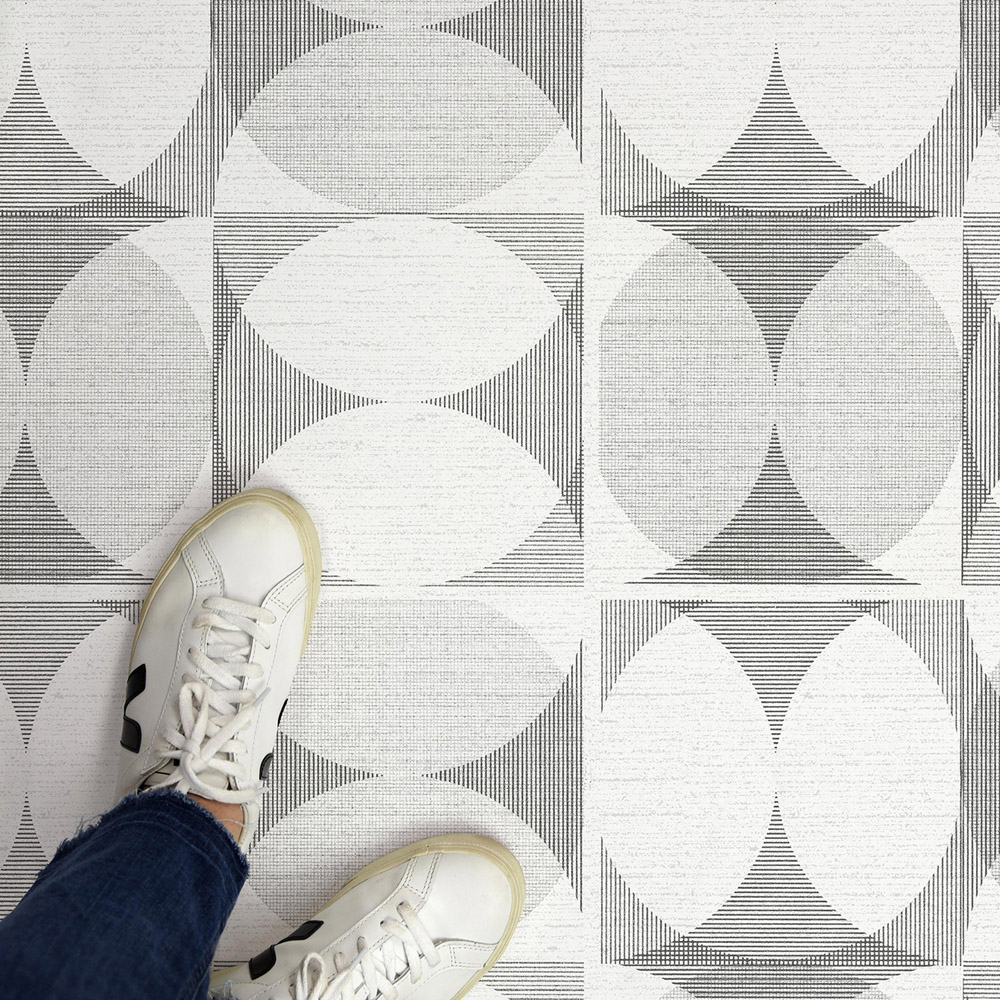 Floorpops Grey and White Norma Peel and Stick Floor Tile 30.48 x 30.48cm 10 Pack Image 4