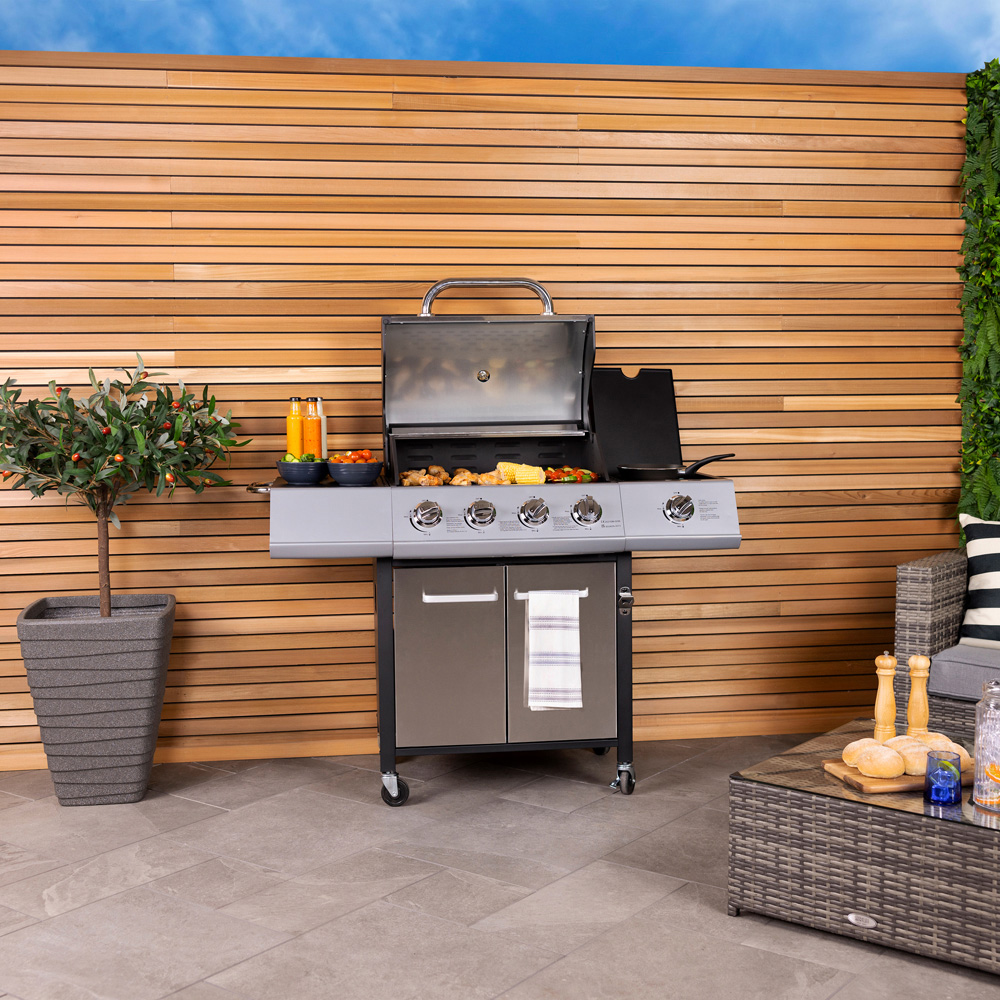 Charles Bentley Premium 4 + 1 Burner Gas BBQ Silver Image 2
