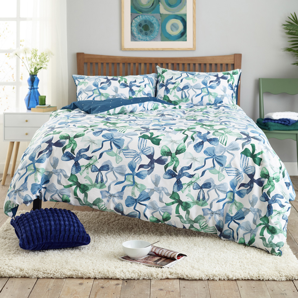 Deyongs Bows Single Blue Reversible Duvet Set Image 1