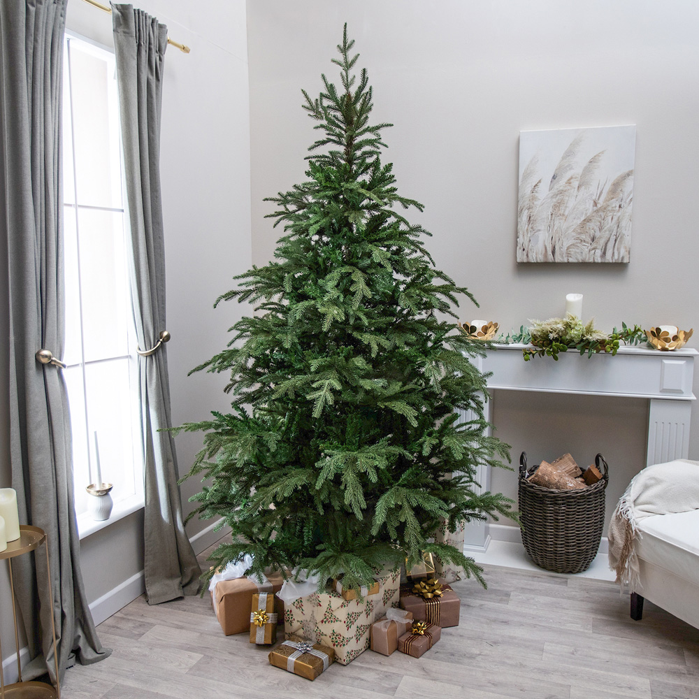 The Christmas Centre Highclere Green Wide Spruce Artificial Xmas Tree 5ft Image 2