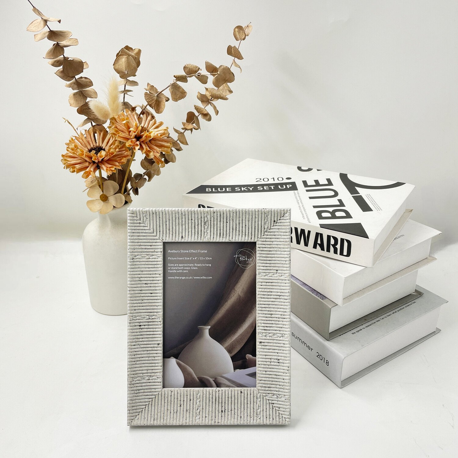 Avebury Stone Effect Photo Frame Neutral 6x4in Image 4