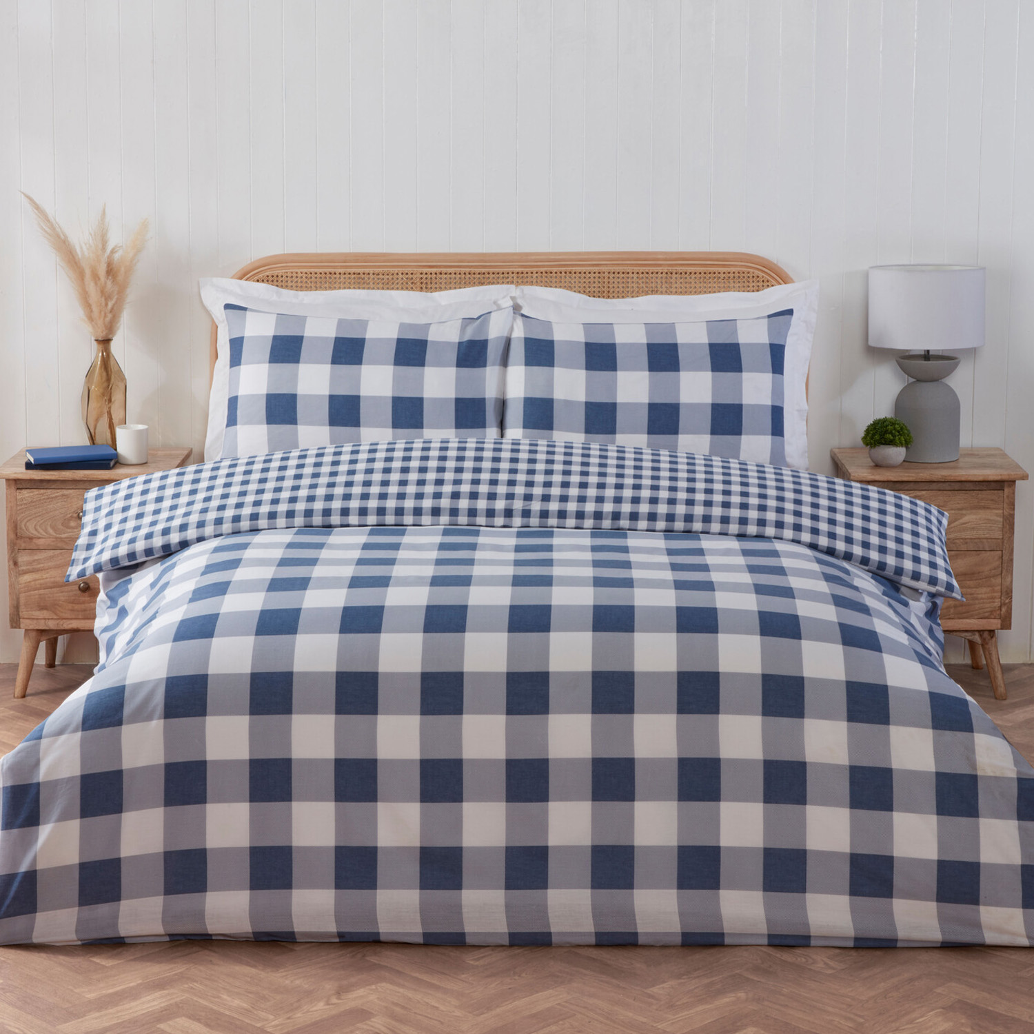 Portland Check Duvet Cover and Pillowcase Set - Navy / Double Image 1