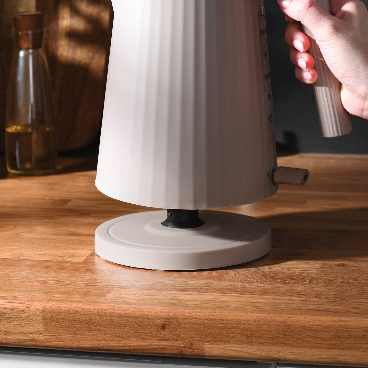 Kitchen Master Plastic Kettle 1.7L - Cappuccino Image 5