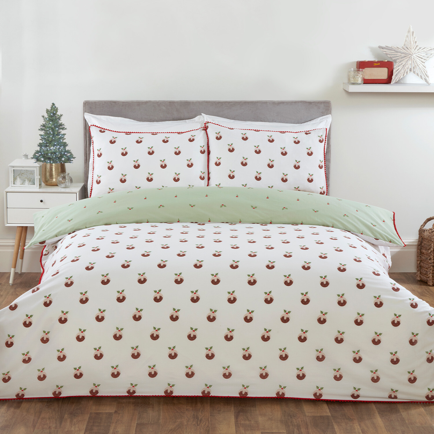 Christmas Pudding Duvet Cover and Pillowcase Set - King Image 2