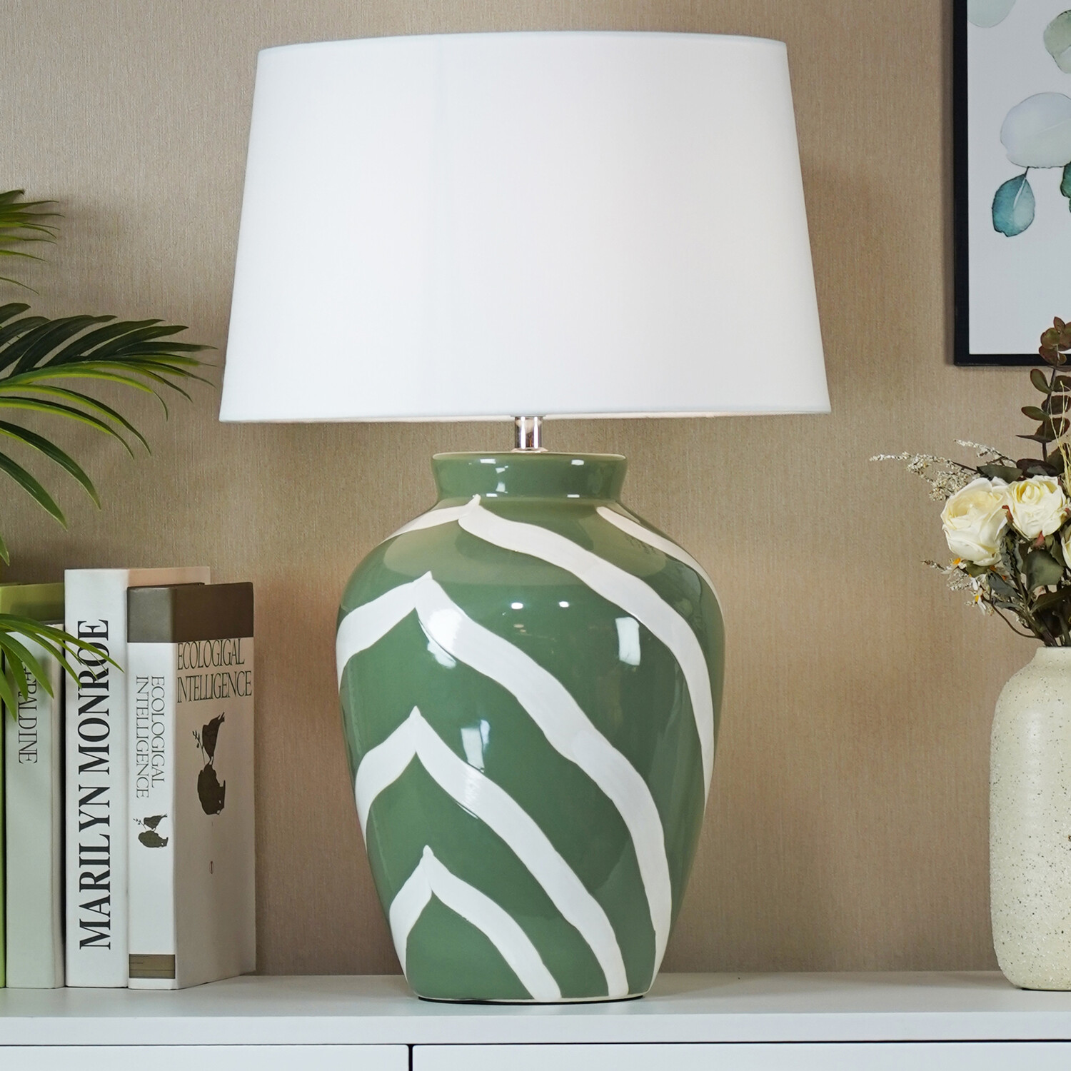 Laurel Table Lamp Green Image 6