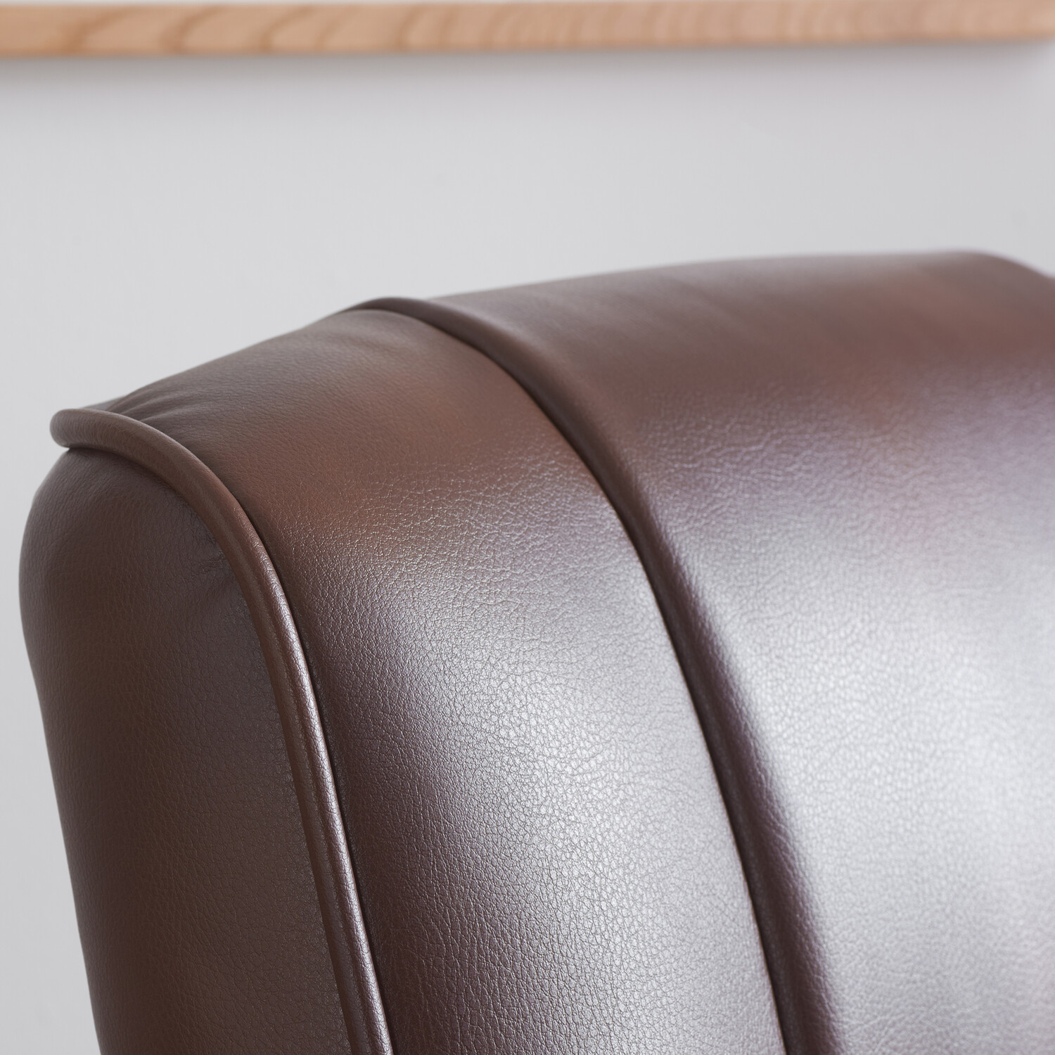 Memphis Swivel Chair Tan Image 4