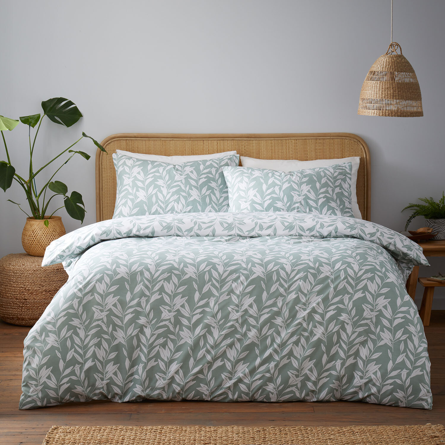 Hallie Printed Leaves Duvet Set - Sage / King Image 2