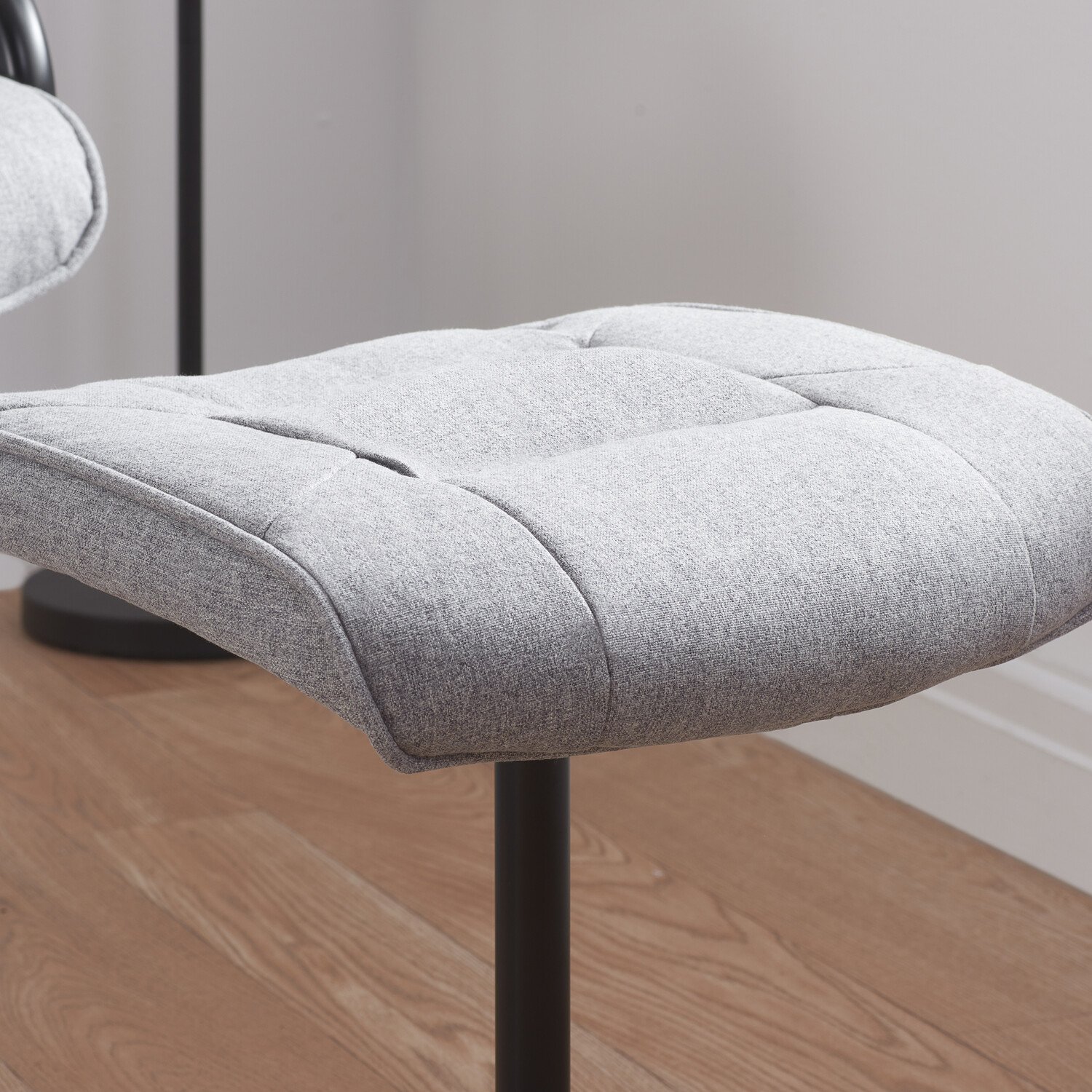 Memphis Swivel Chair Grey Image 6