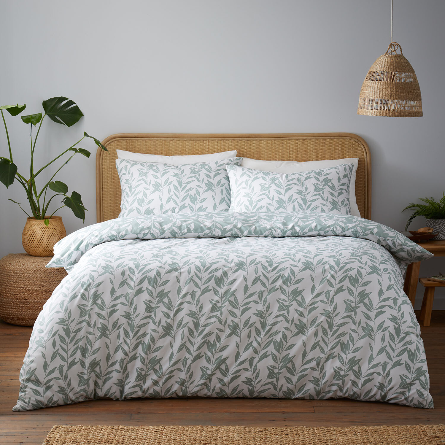 Hallie Printed Leaves Duvet Set - Sage / Double Image 1