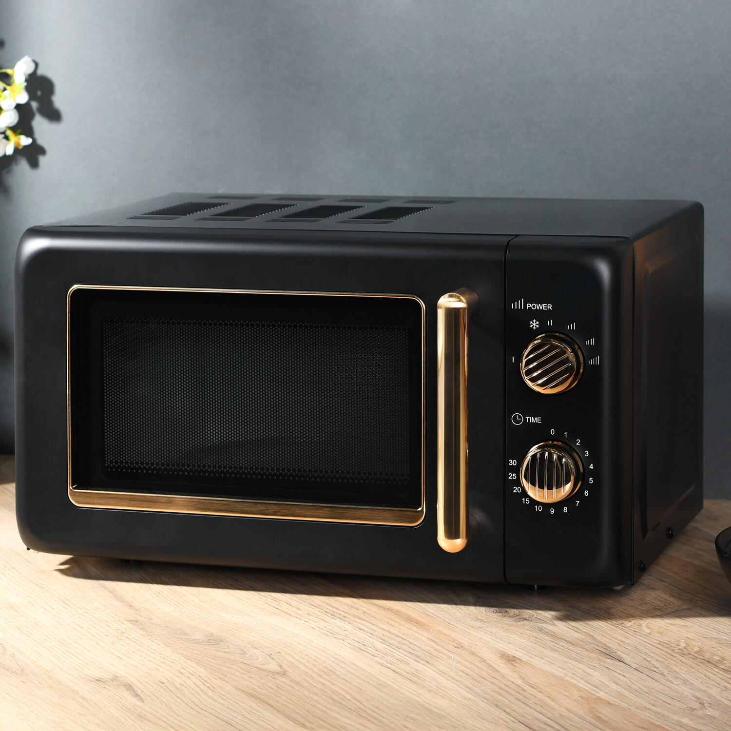 Ayano Microwave with Gold Accents 20L - Black and Gold Image 2