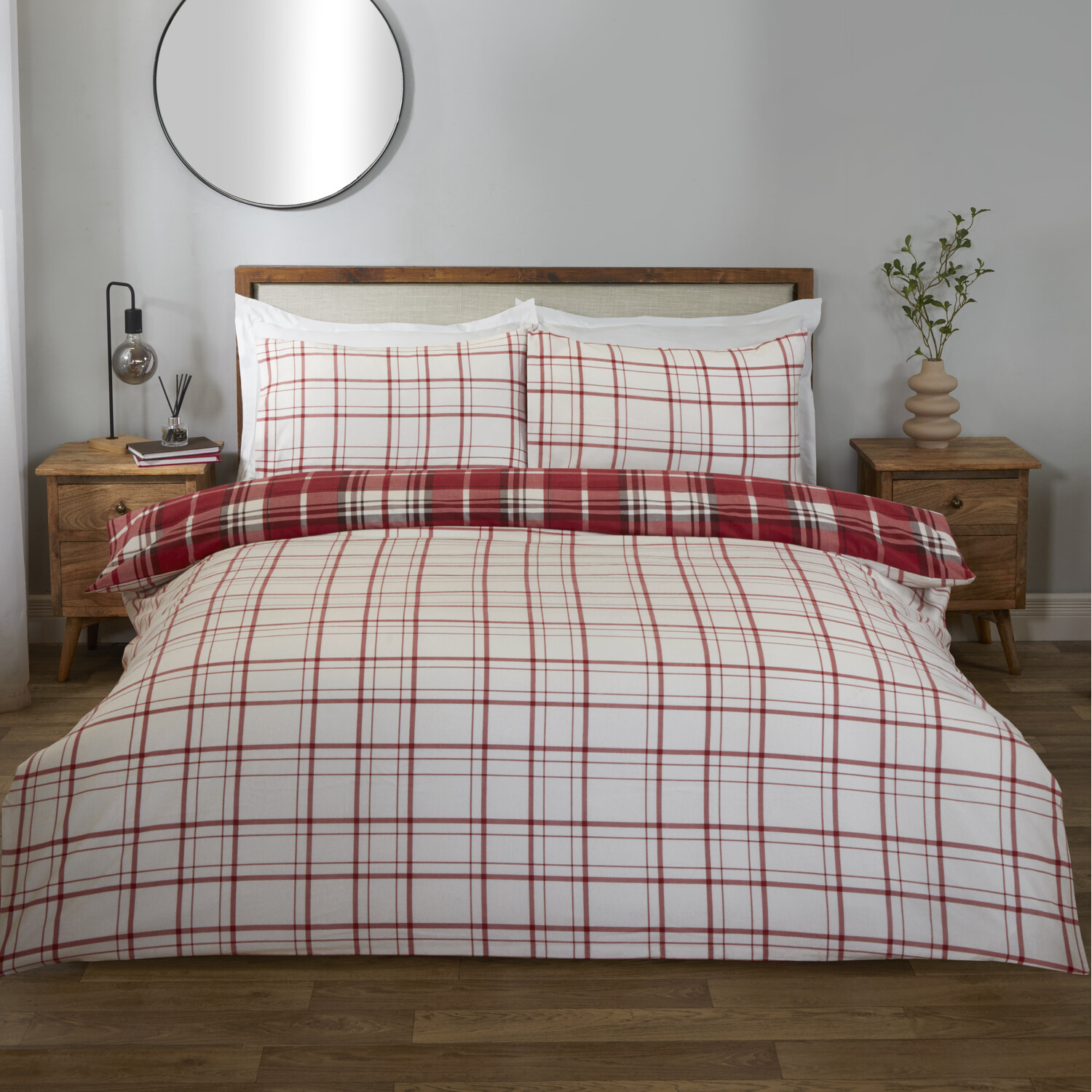 Balmoral Check Duvet Set Red Double Image 2