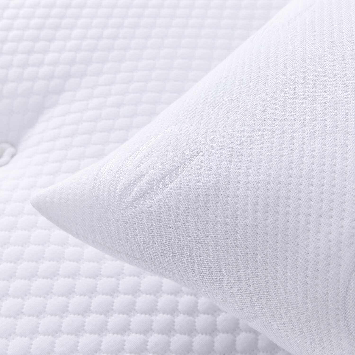 Silentnight Bamboo Pillow Image 3