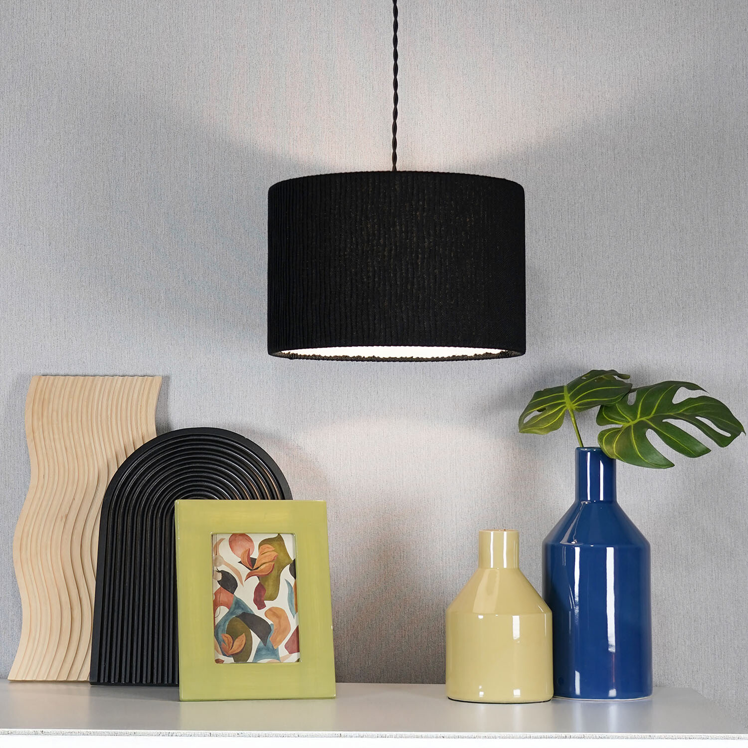 Crinkle Shade - Black Image 9