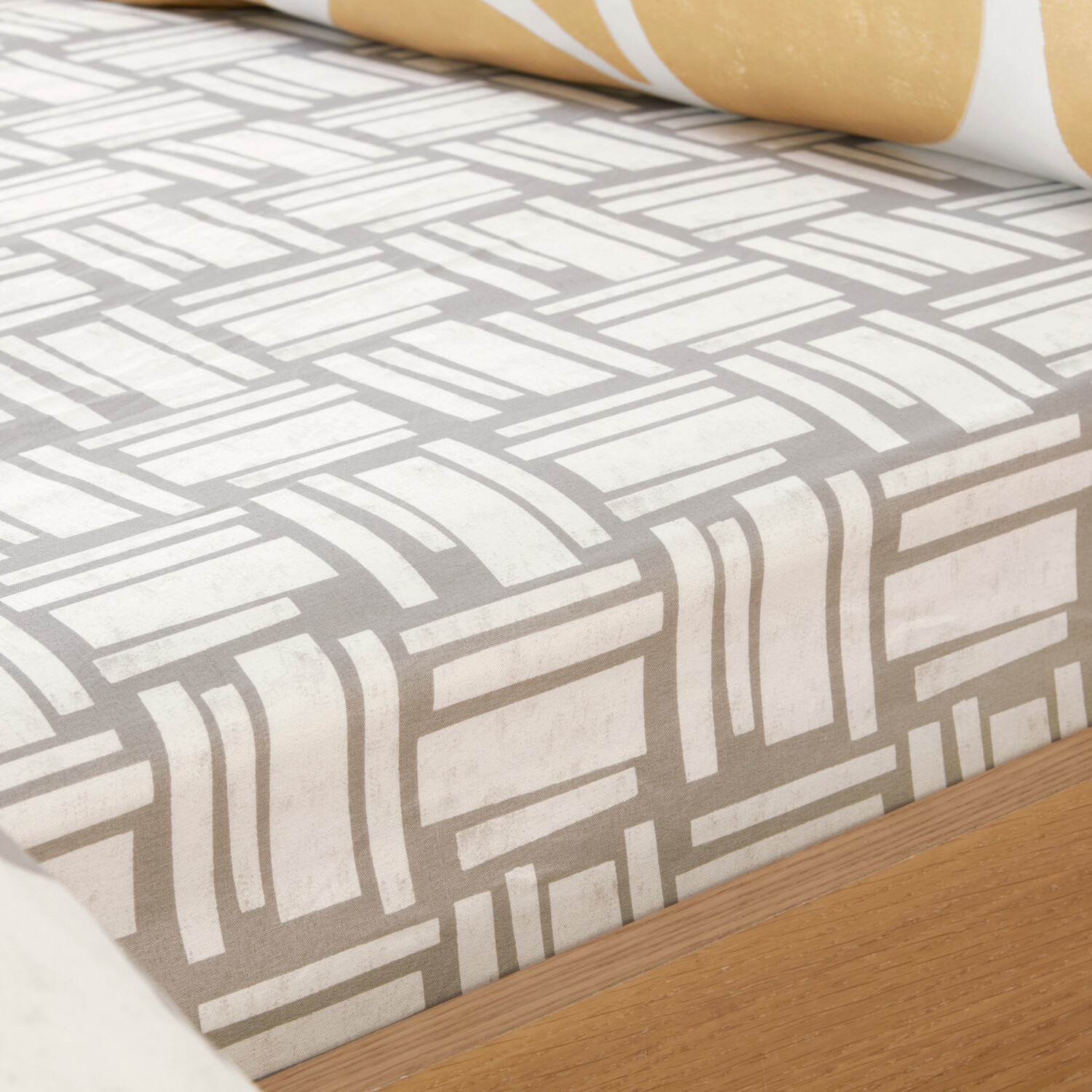 Riley Geo Reversible Bedding SetMustardDouble Image 3