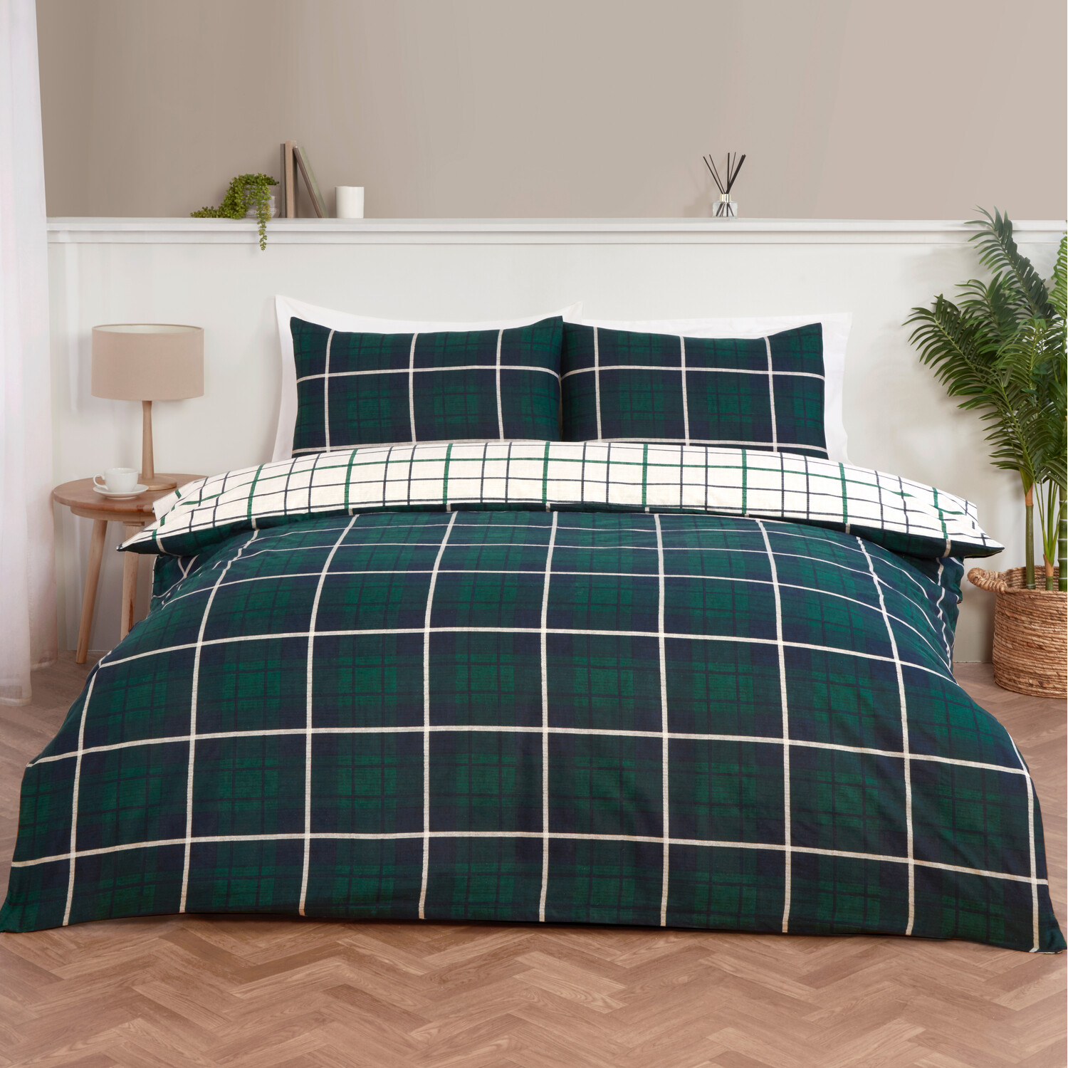 Barton Check Duvet Set Navy Superking Image 1