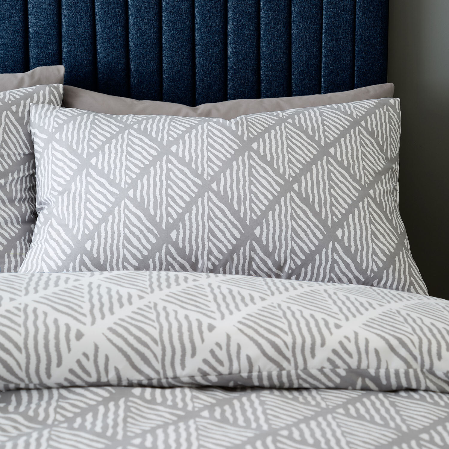 Artemis Duvet Set - Grey / Double Image 3