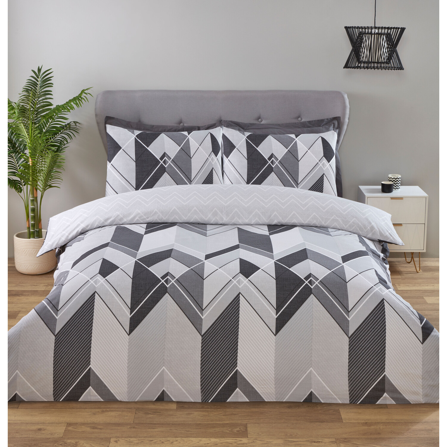 My Home Chevron King Size Monochrome Duvet Set Image 1