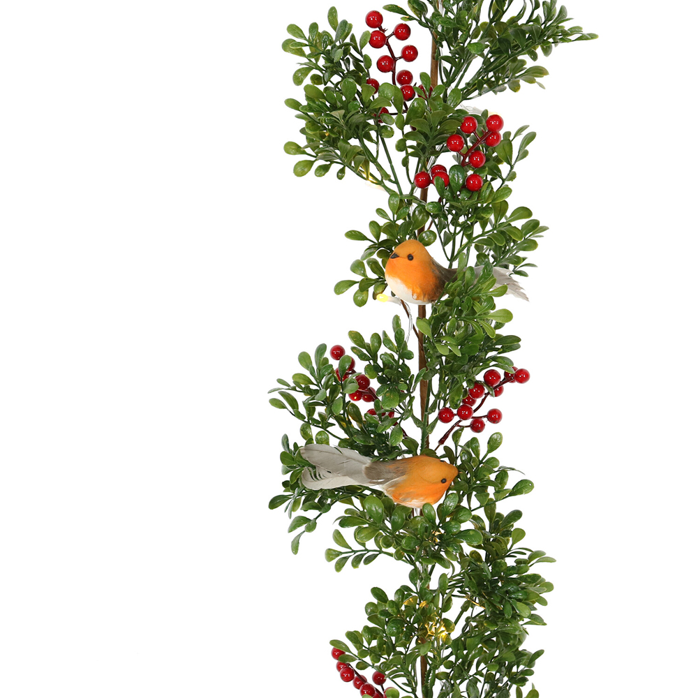 Pre-Lit Robin Garland Image 3
