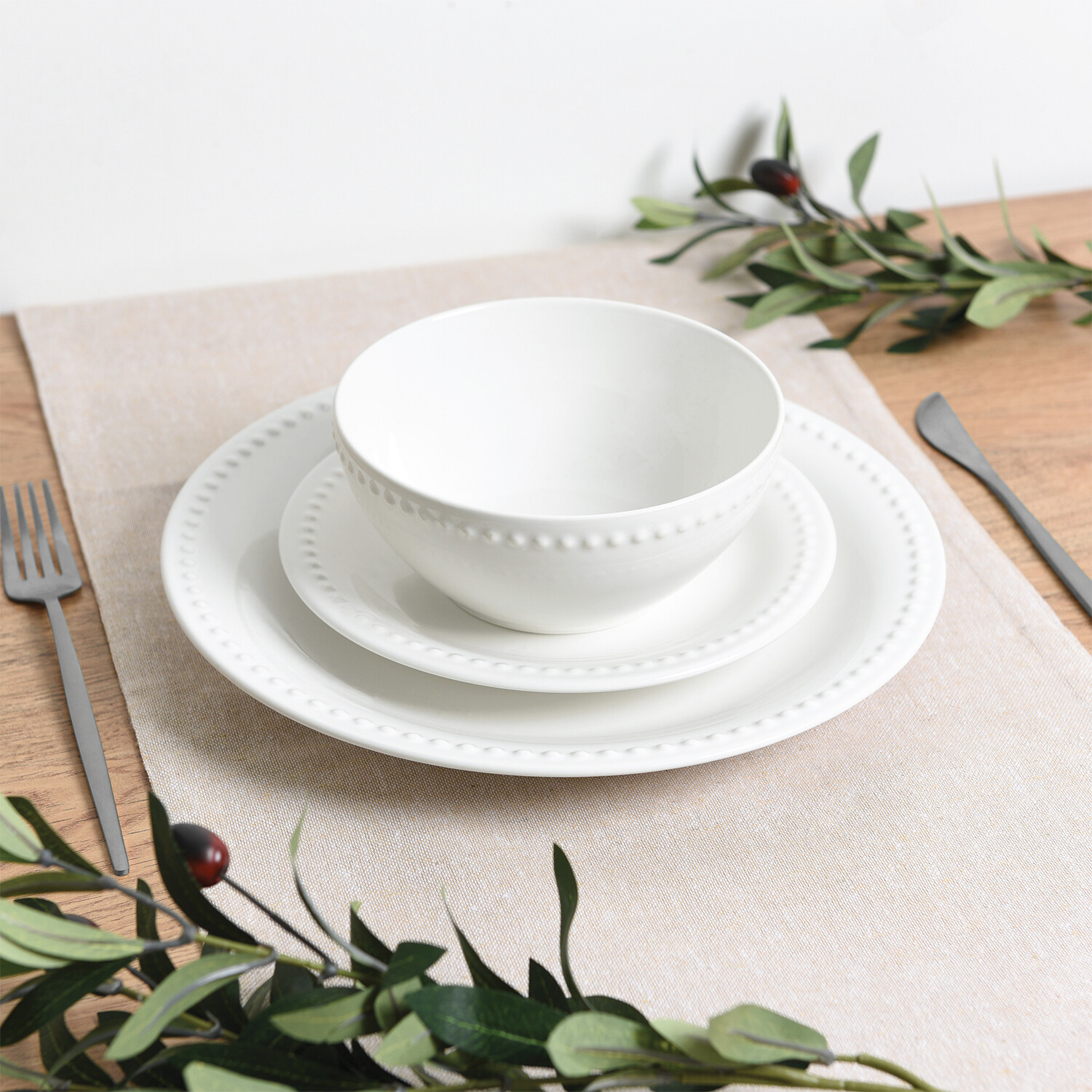 12 Piece Vintage Pearl Dinner Set - White Image 4