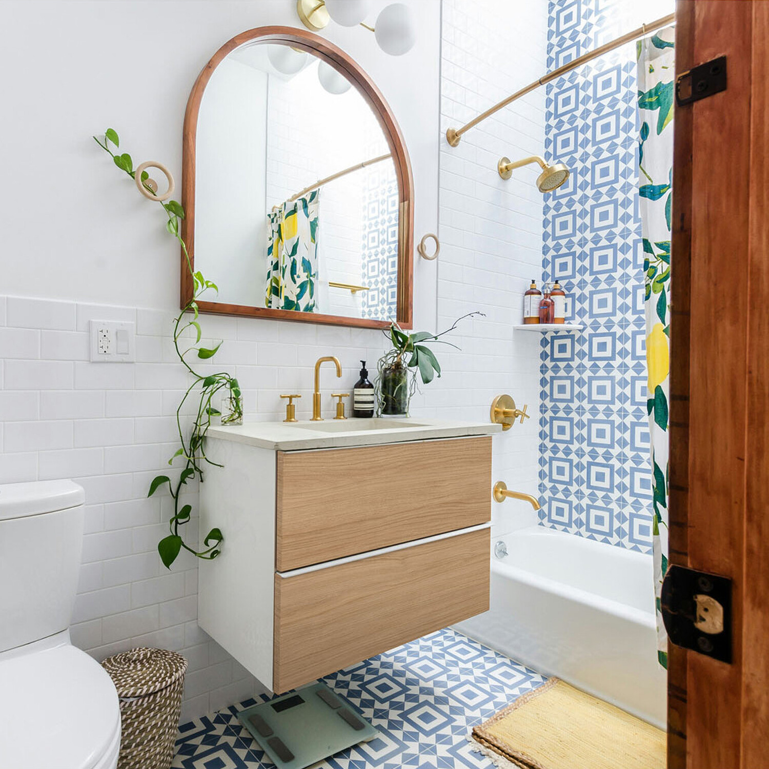 d-c-fix Tropea Oak Self Adhesive Vinyl Film - Brown Image 3