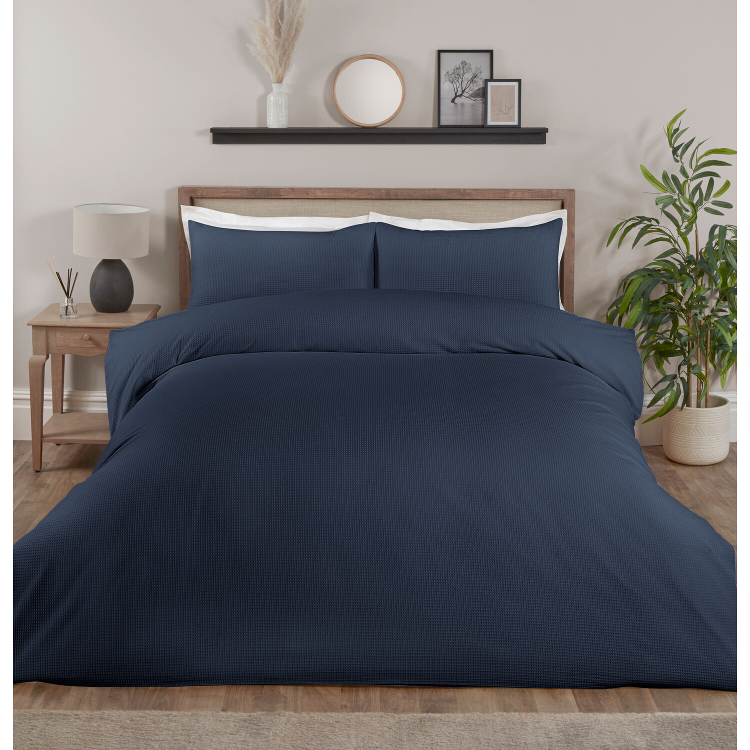 Divante Belgravia King Size Navy Waffle Duvet Set Image 1