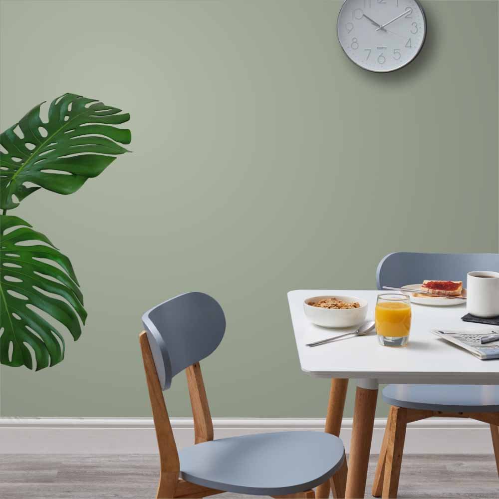 Wilko Walls & Ceilings English Sage Silk Emulsion Paint 2.5L Image 4