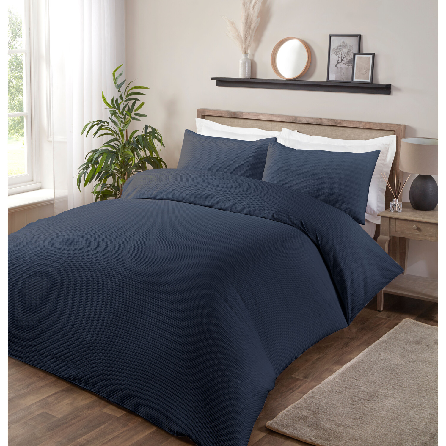 Divante Belgravia King Size Navy Waffle Duvet Set Image 2