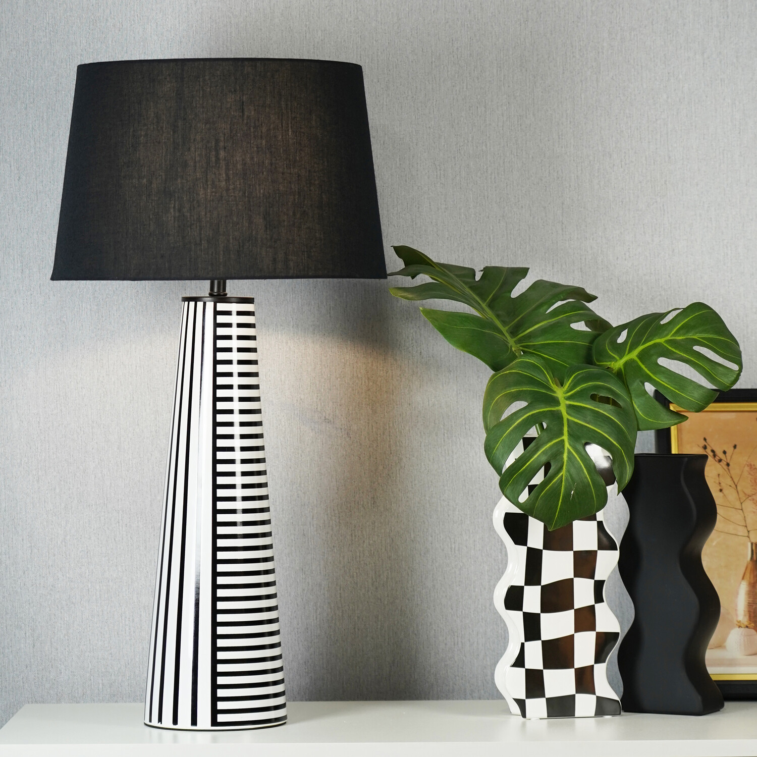 Verena Table Lamp - Black and White Image 4
