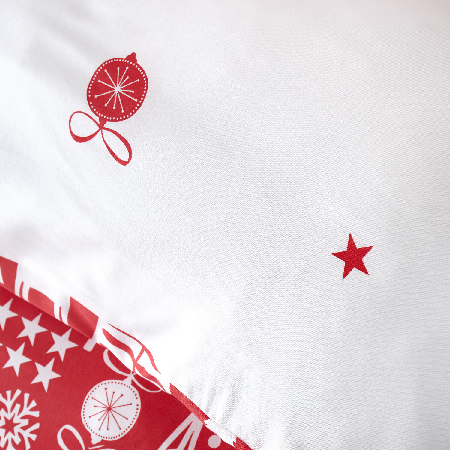 Christmas Houses Duvet Set - Red / King Image 4