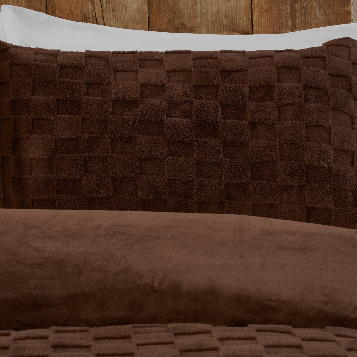 Dakota Checkerboard Fleece Duvet Set Mocha King Image 2
