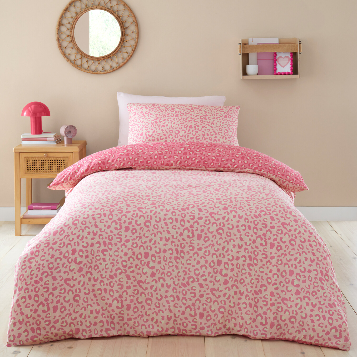 Leopard Print Duvet Pink Image 6