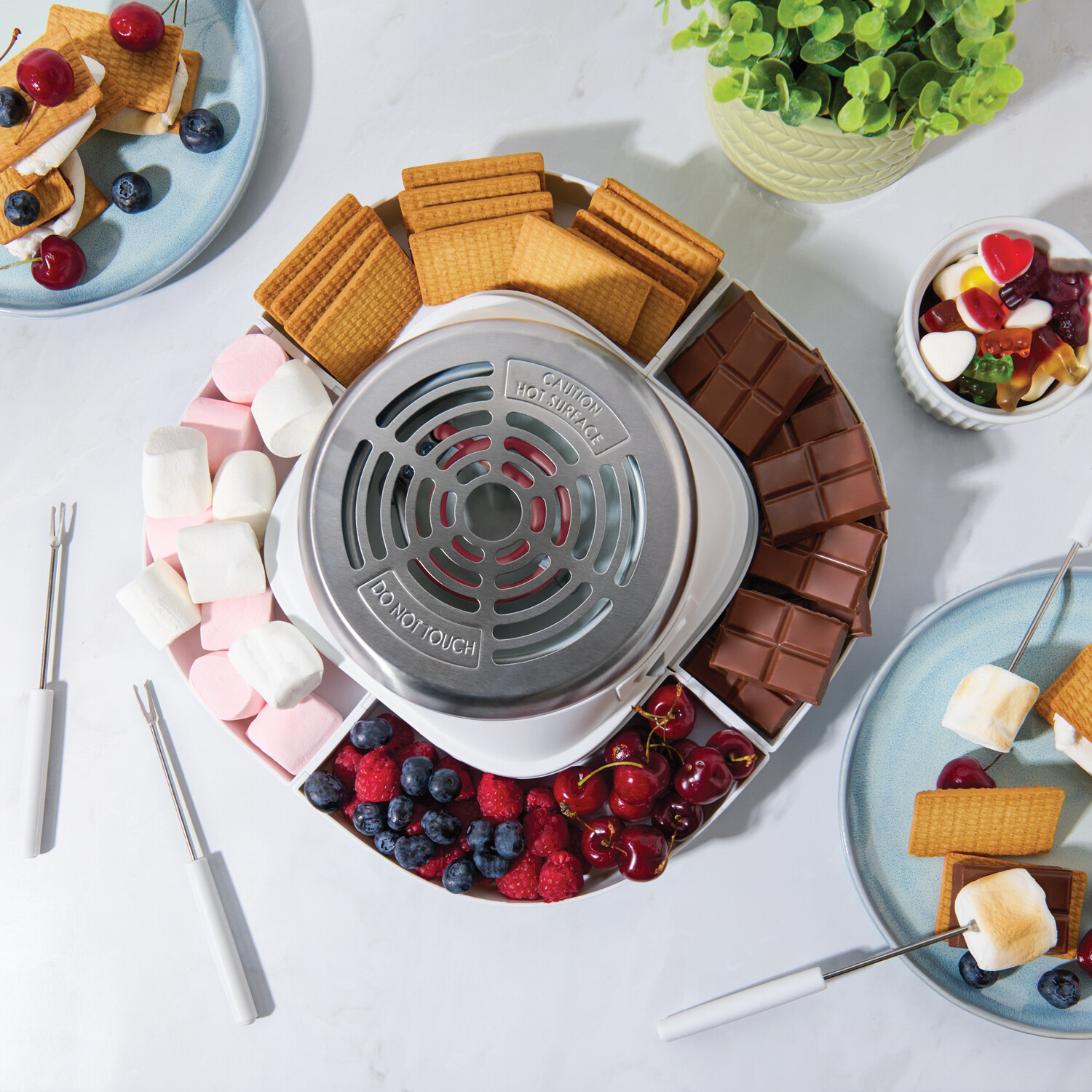 Kitchen Master Smores Station White Image 2