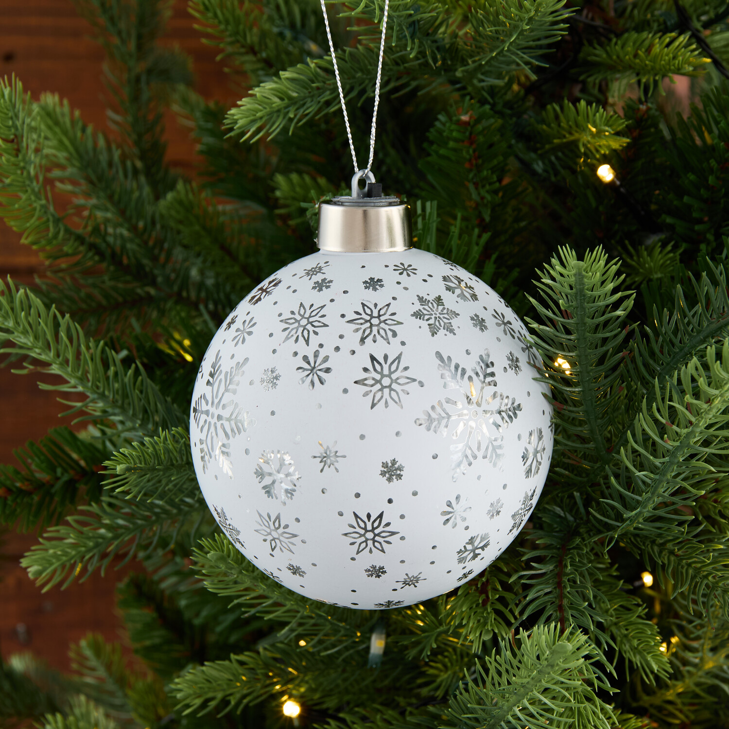 LED Snowflake Bauble White Image 2