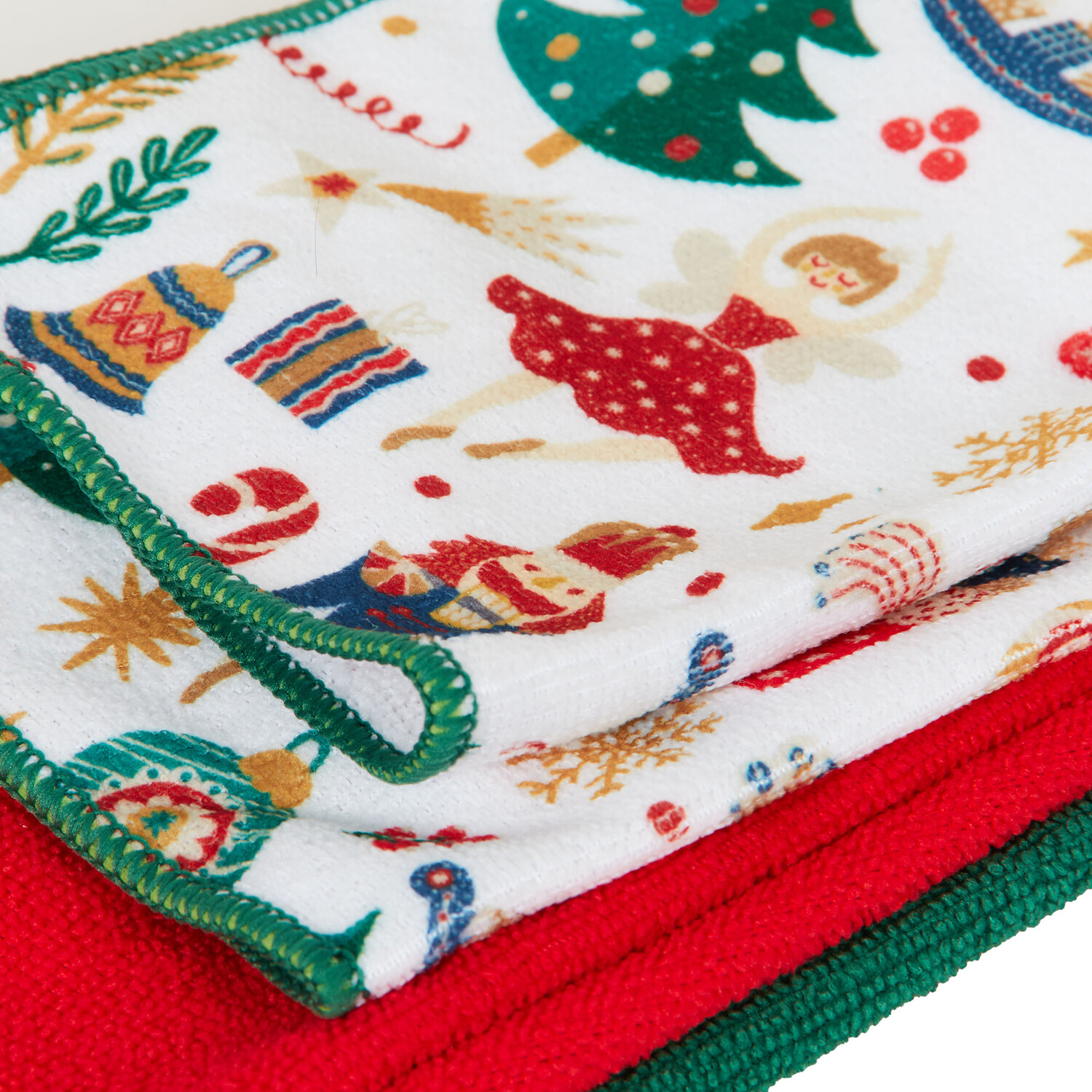 Pack of 5 Nutcracker Printed Microfibre Cloth Image 4